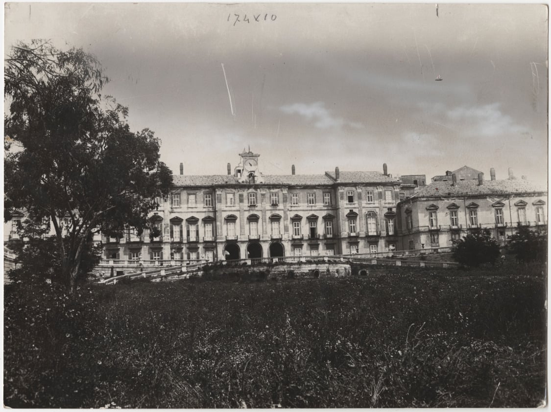 La Reggia di Portici a Napoli, ca. 1930