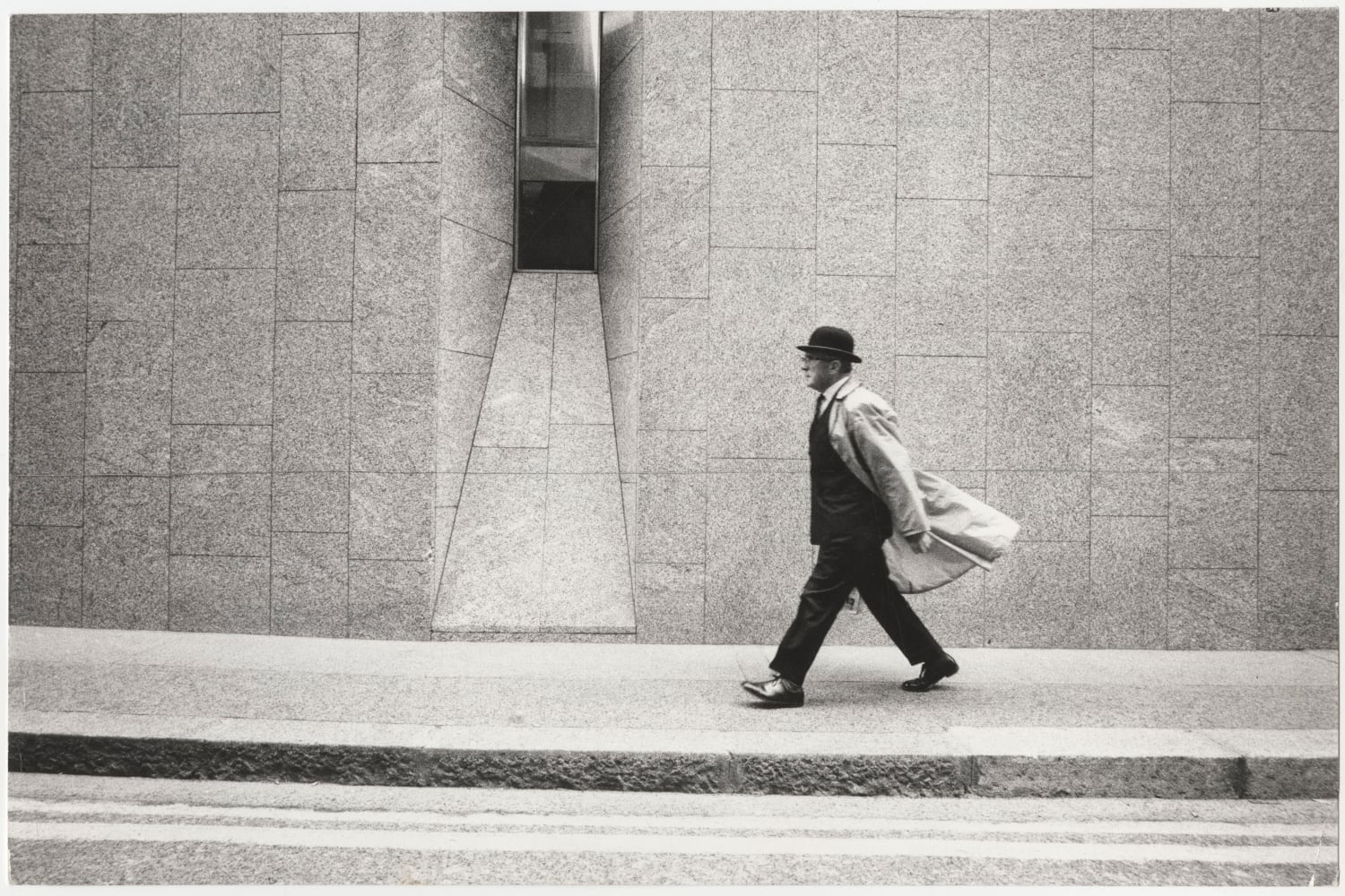 Passante a Londra, Gianni Berengo Gardin, 1978